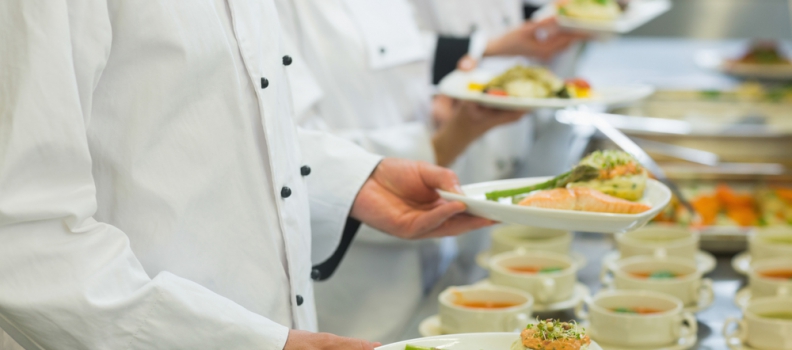 ¿Qué tener en cuenta al contratar un catering profesional?