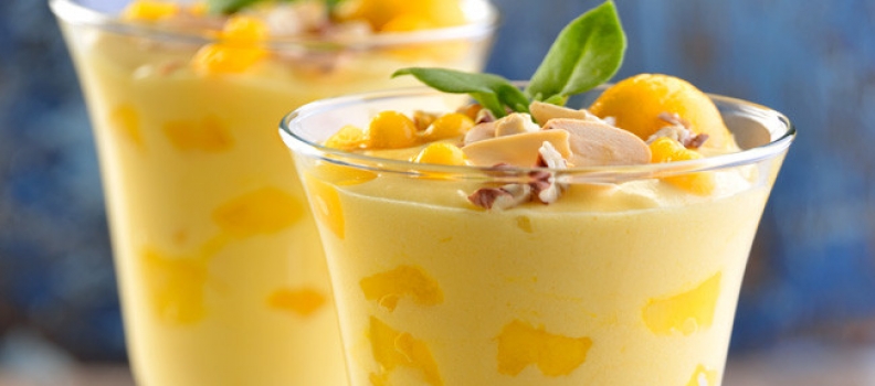 MOUSSE DE MANGO CON DADOS DE MANGO